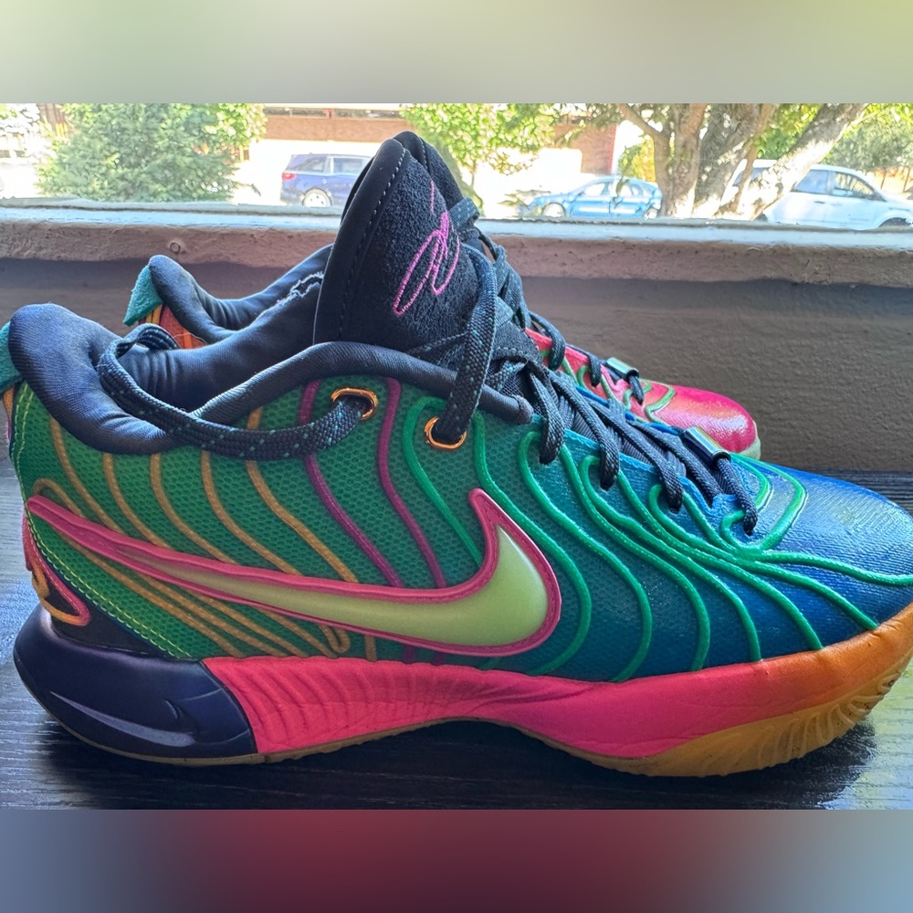 Nike LeBron 20 Basketball Shoes Men’s 8.5